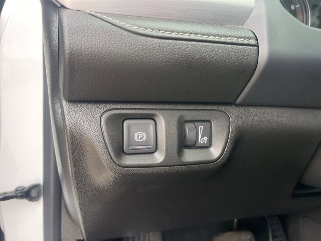 Used 2023 GMC Acadia SLE w/ Driver Convenience Package image 27