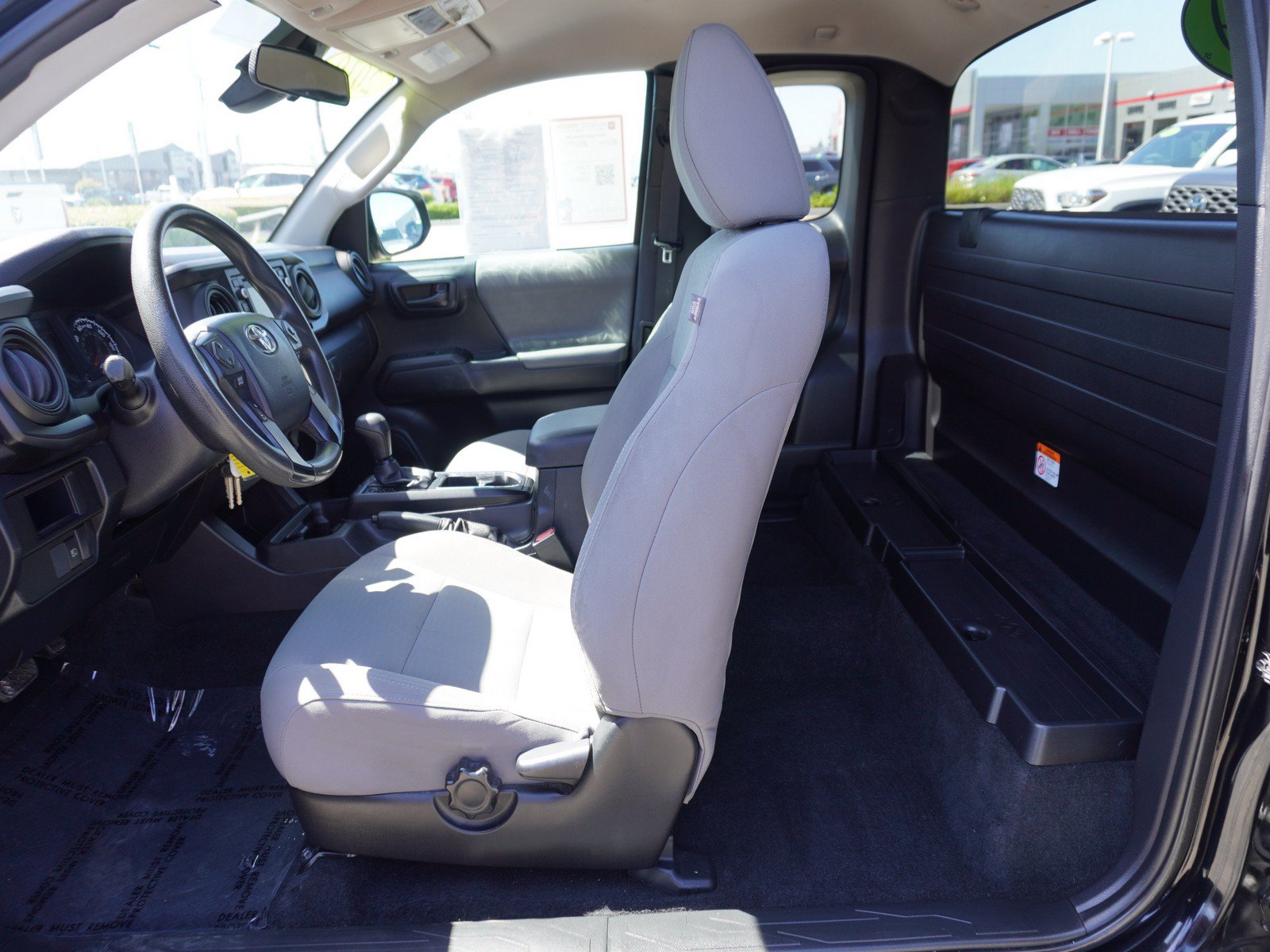 Used 2019 Toyota Tacoma SR RWD image 15