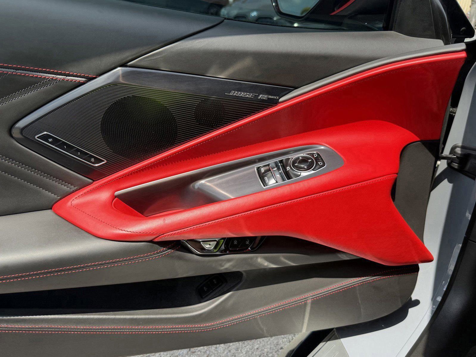 Used 2025 Chevrolet Corvette Z06 w/ Stealth Interior Trim Package RWD image 18