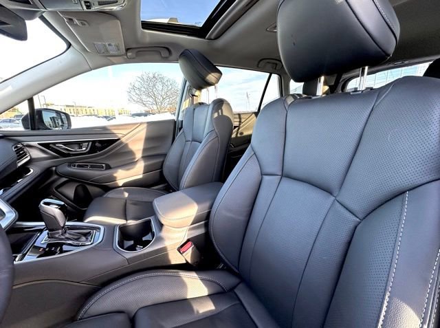 Used 2025 Subaru Outback Touring XT w/ Popular Package #2 image 21