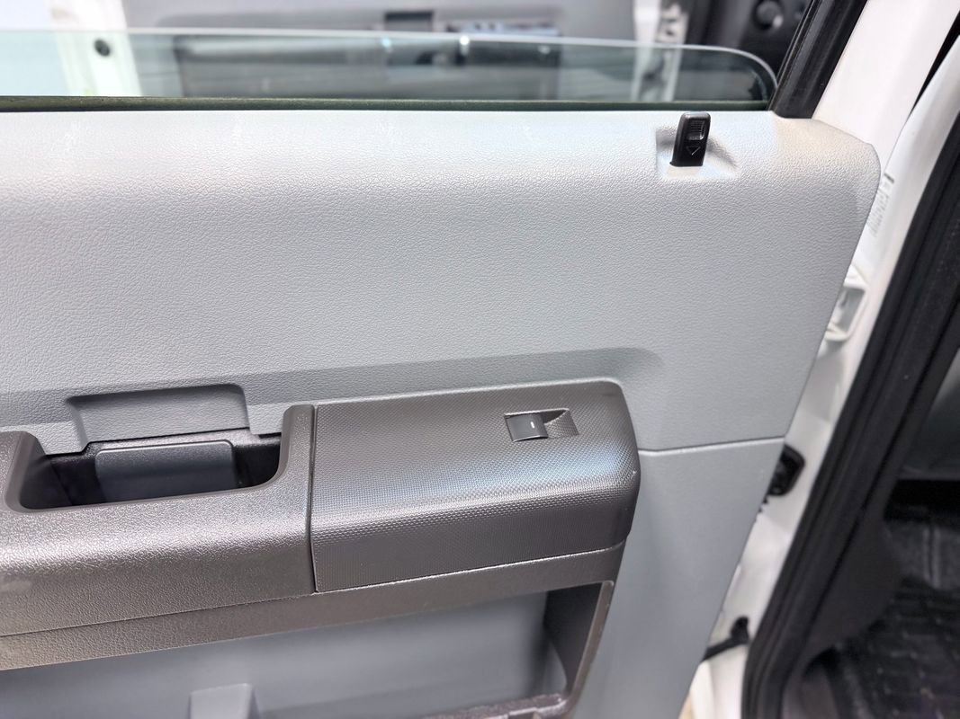 Used 2012 Ford F550 4x4 Crew Cab Super Duty w/ Payload Upgrade Pkg image 34