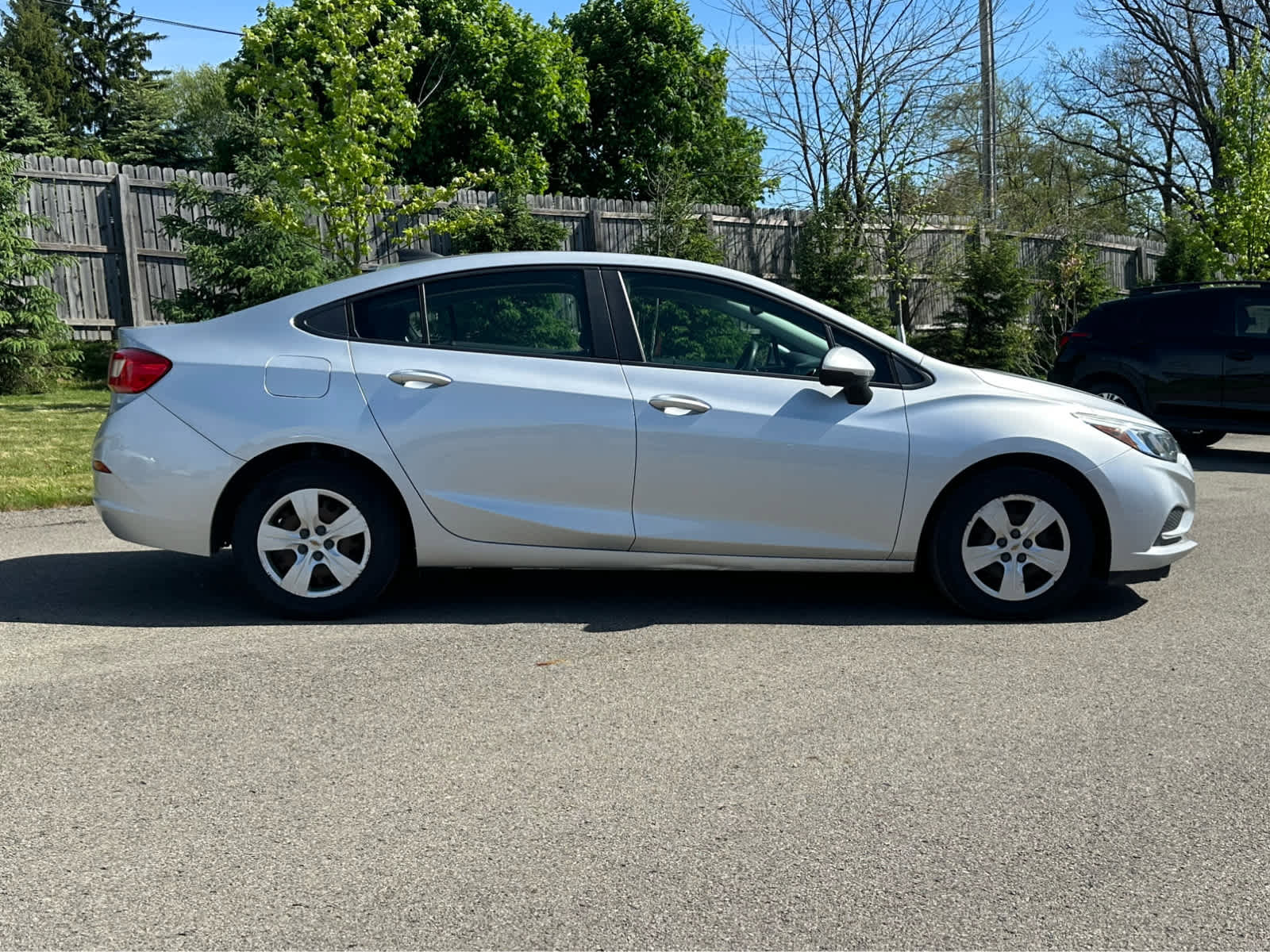 Used 2018 Chevrolet Cruze LS FWD image 8
