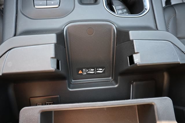 Used 2023 GMC Sierra 1500 Denali AWD/4WD image 32