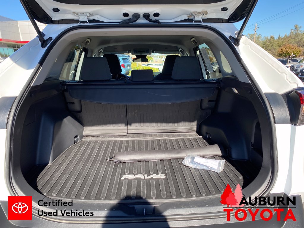 Certified 2024 Toyota RAV4 XLE AWD/4WD image 20