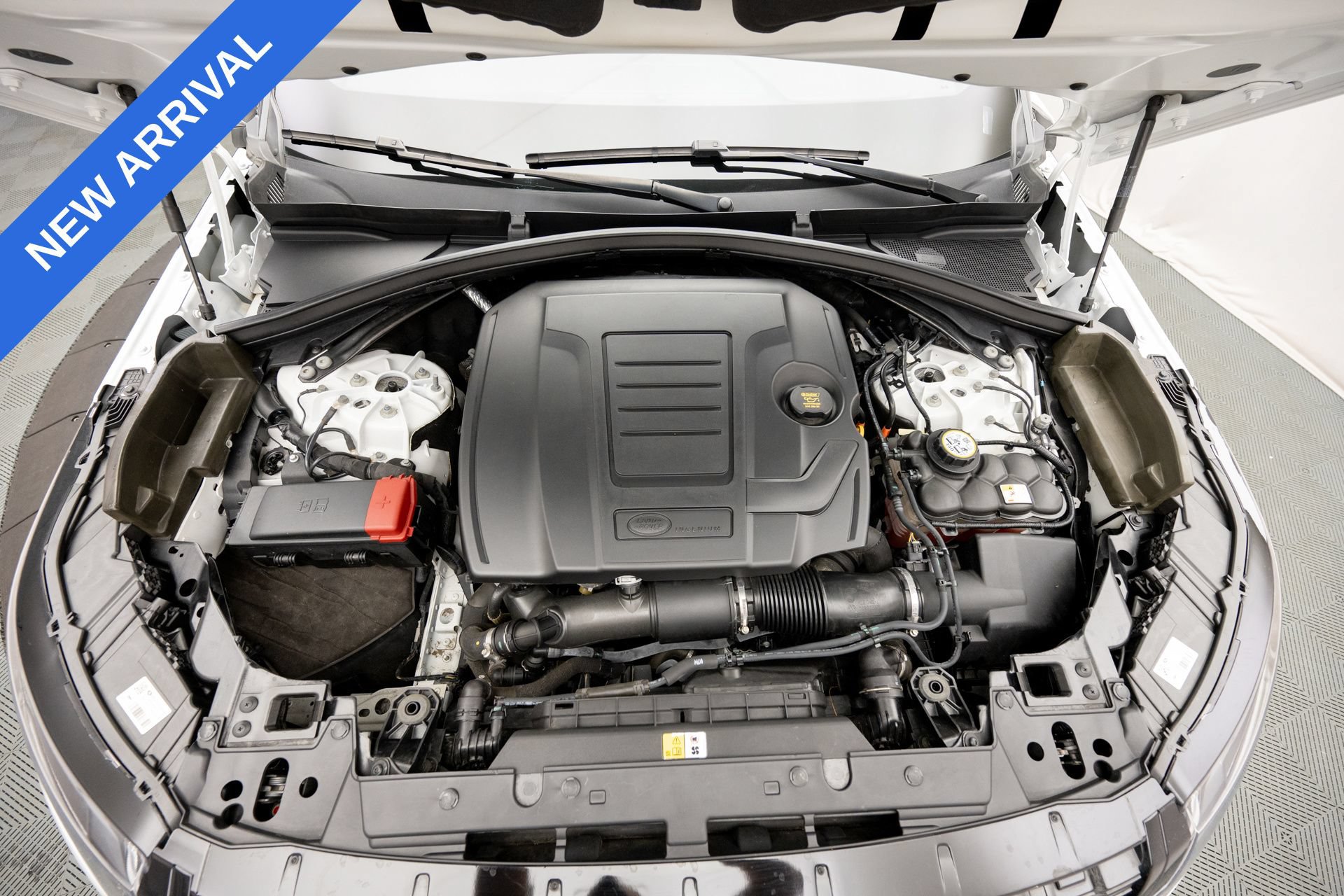 Used 2022 Land Rover Range Rover Velar R-Dynamic S AWD/4WD image 33