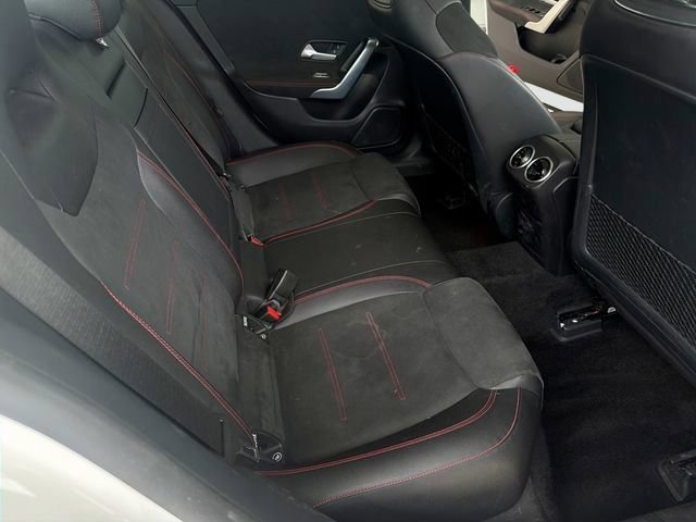 Used 2020 Mercedes-Benz CLA 250 image 34