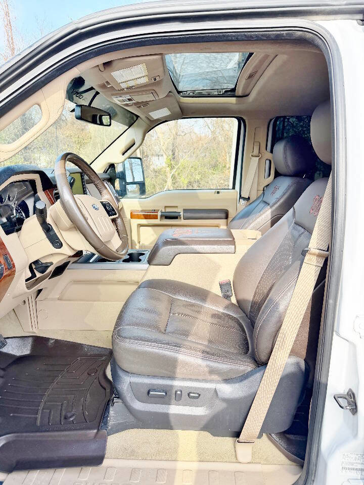 Used 2015 Ford F250 King Ranch w/ King Ranch w/Chrome Package image 10