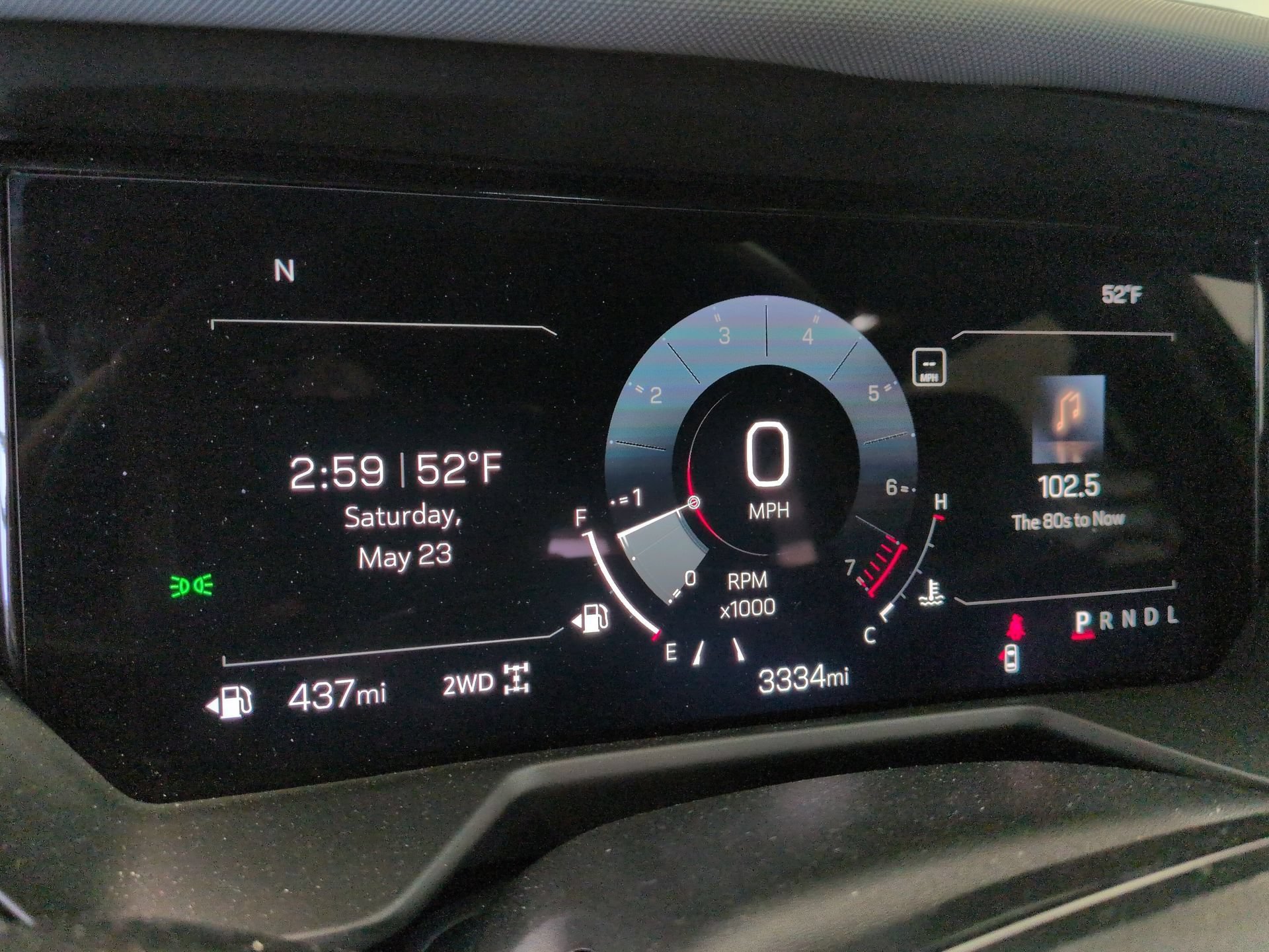 Certified 2025 GMC Acadia AT4 w/ Luxury Package AWD/4WD image 11