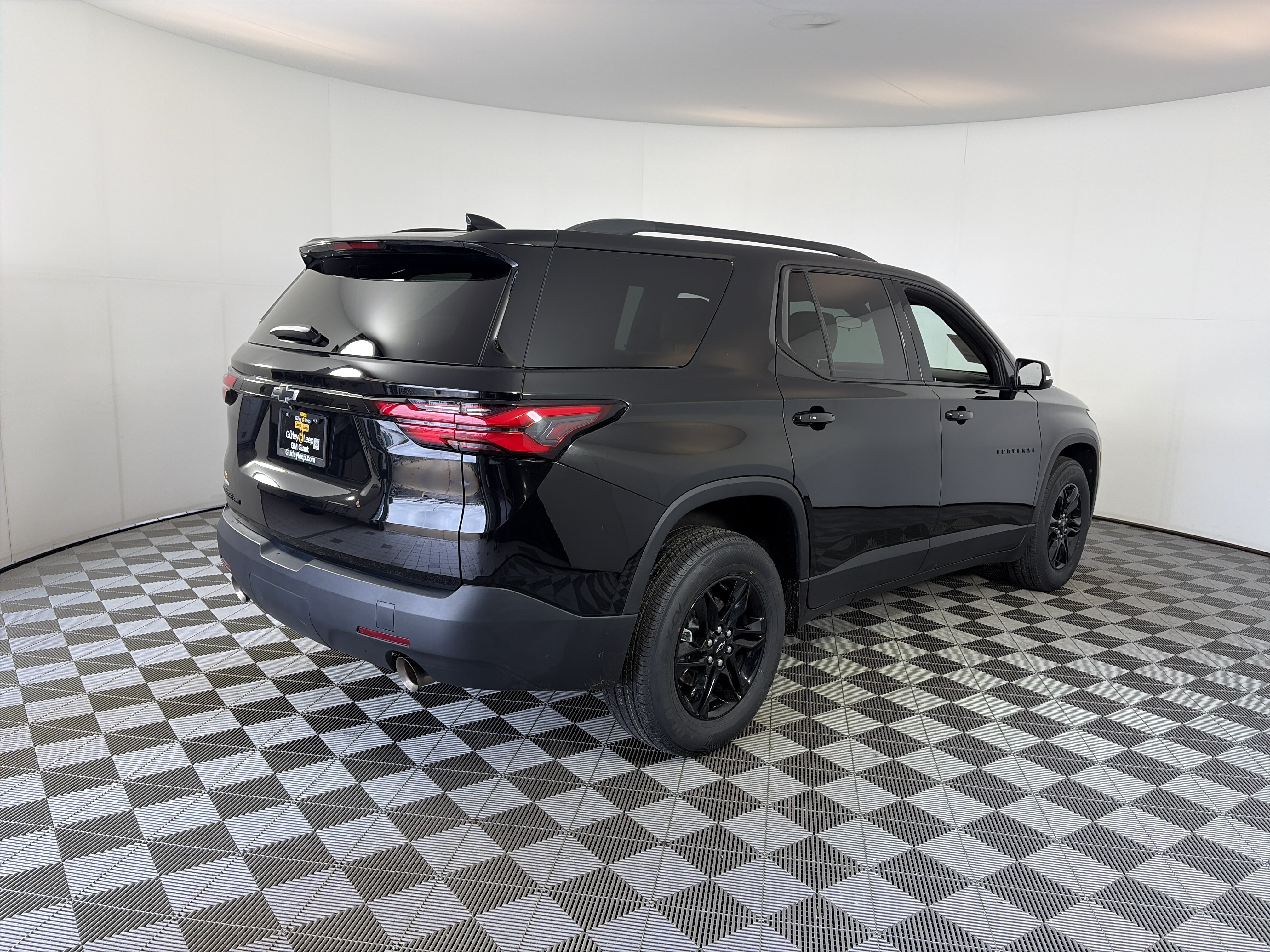 Certified 2023 Chevrolet Traverse LS w/ Midnight/Sport Edition AWD/4WD image 6