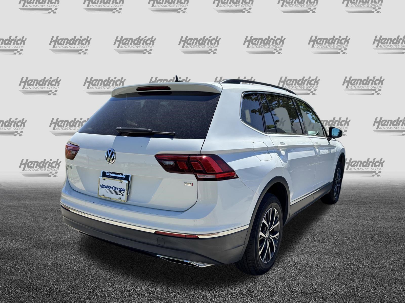 Used 2018 Volkswagen Tiguan SE FWD image 10