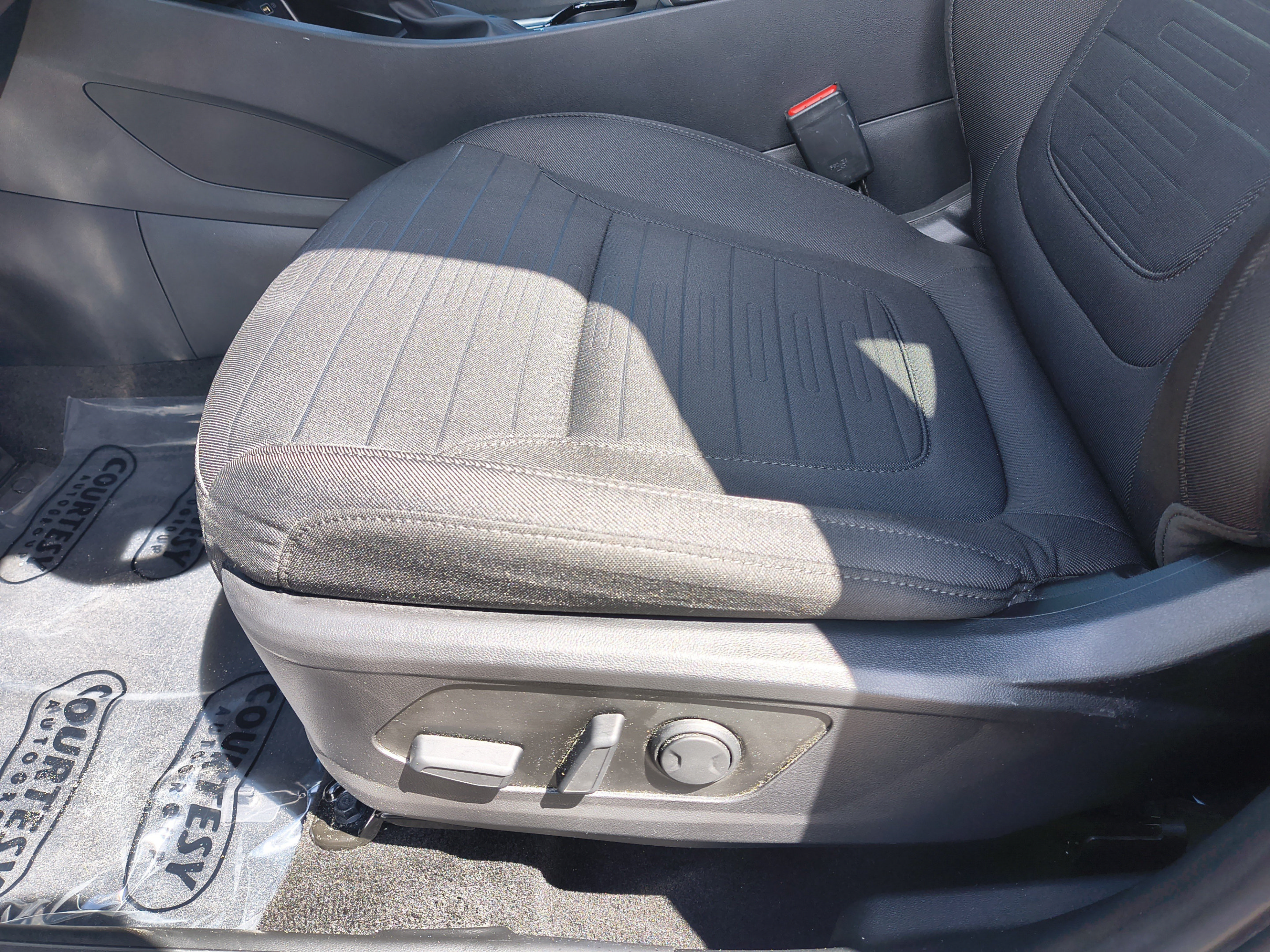Used 2024 Hyundai Santa Cruz SEL w/ Activity Package FWD image 20
