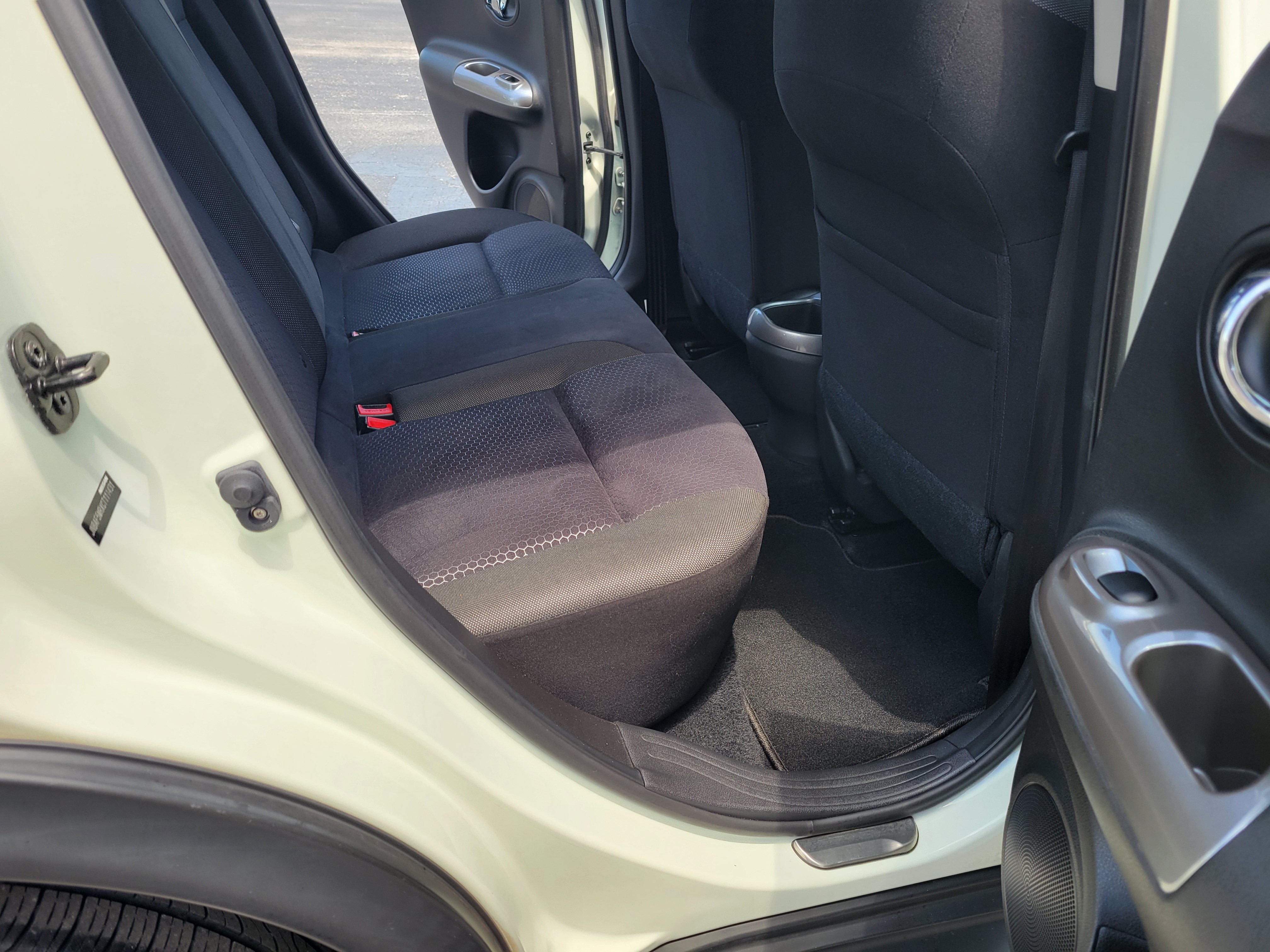 Used 2012 Nissan Juke SV w/ Chrome Pkg FWD image 26