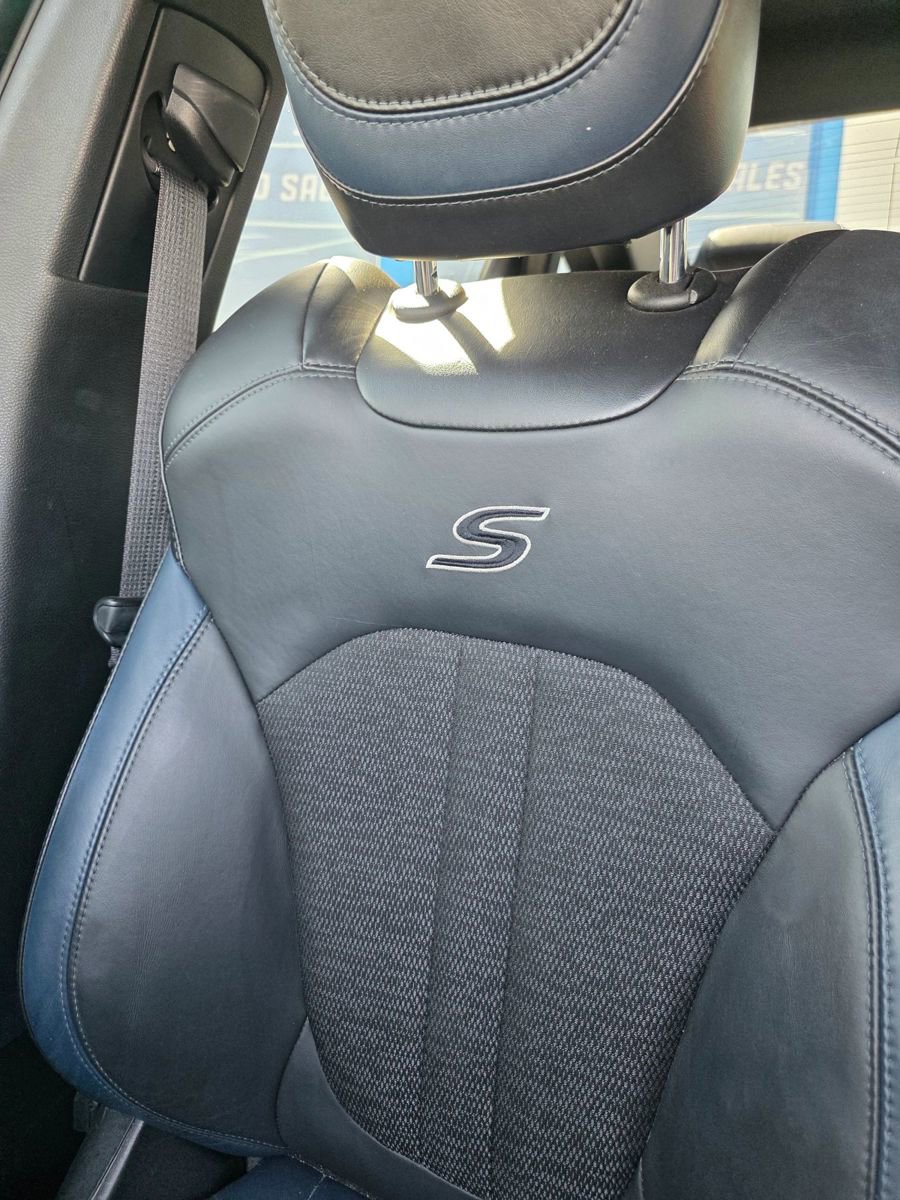 Used 2015 Chrysler 200 S w/ Navigation & Sound Group I AWD/4WD image 18