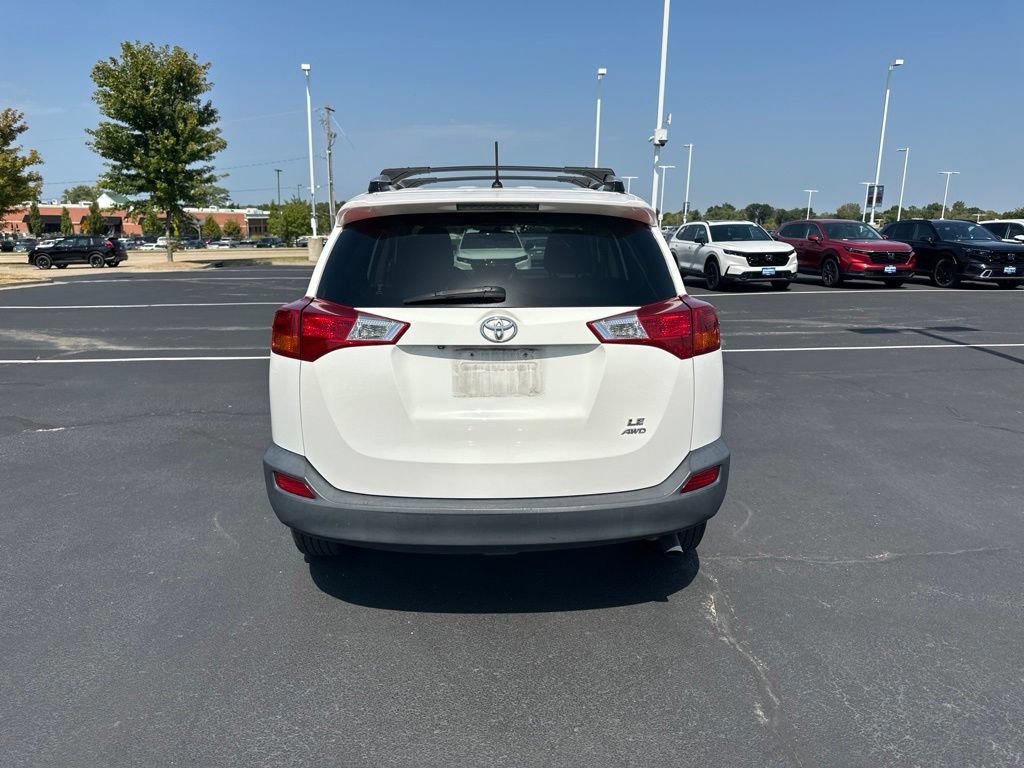 Used 2015 Toyota RAV4 LE AWD/4WD image 18