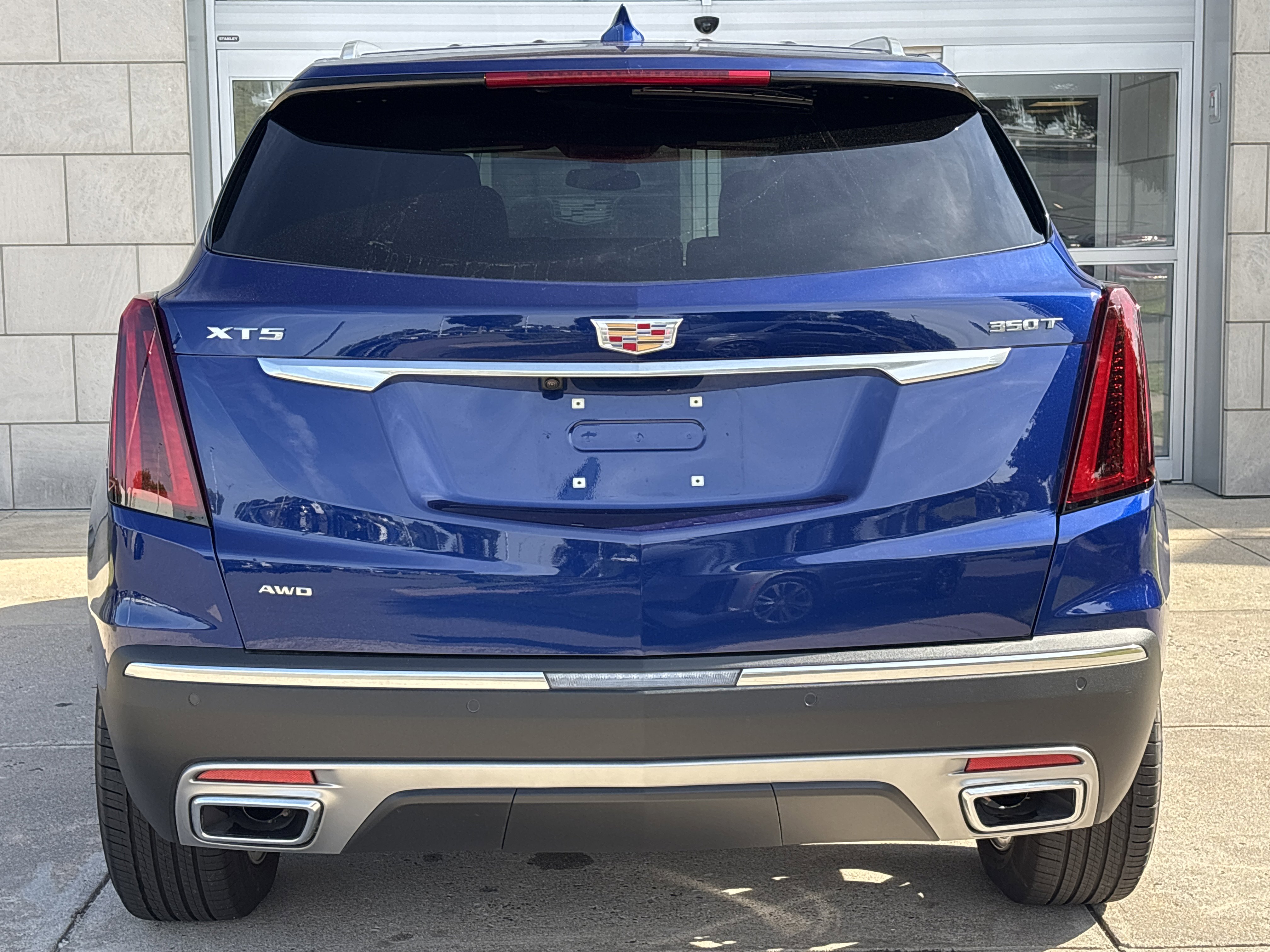 Used 2025 Cadillac XT5 Premium Luxury image 7