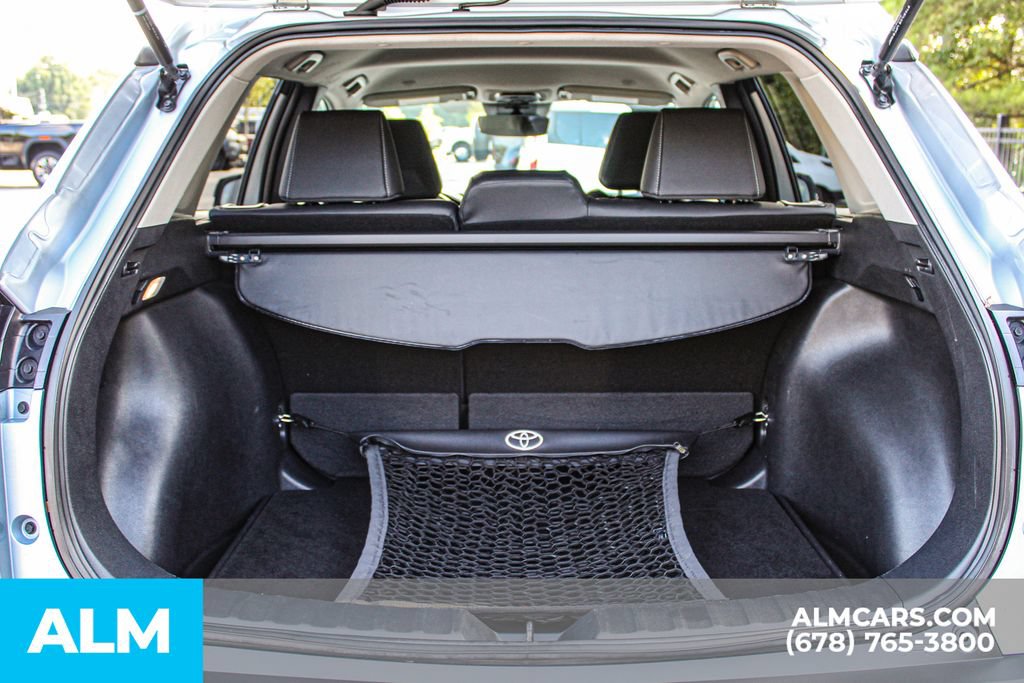 Used 2026 Toyota Corolla Cross XLE FWD image 21
