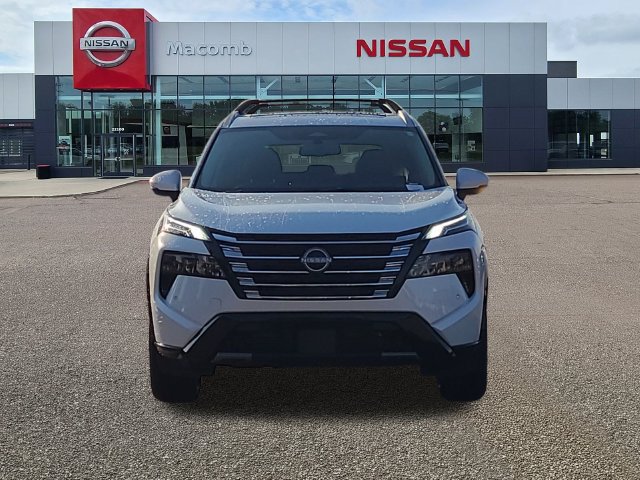 New 2026 Nissan Rogue Platinum w/ Platinum Premium Package AWD/4WD image 2
