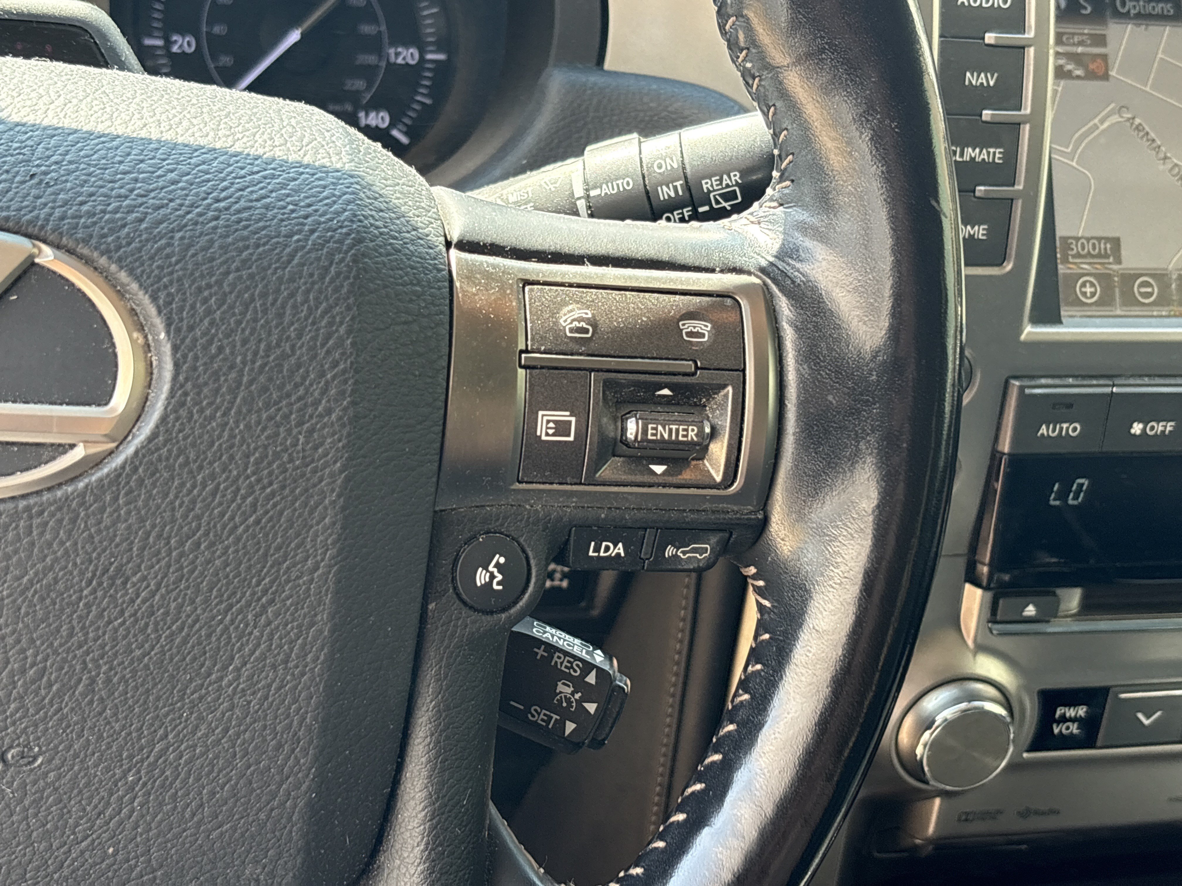 Used 2018 Lexus GX 460 Luxury AWD/4WD image 20