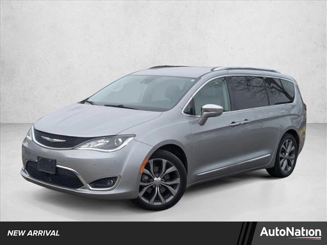 Used 2018 Chrysler Pacifica Limited w/ Advanced Safetytec Group