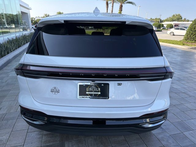 New 2026 Lincoln Nautilus Premier AWD/4WD image 3