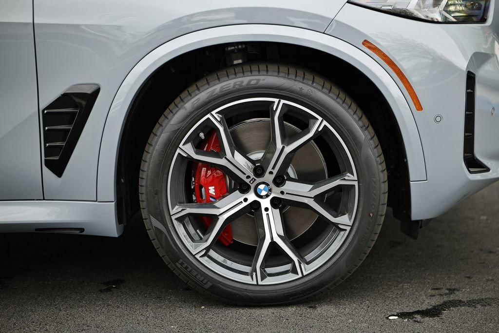 New 2026 BMW X5 xDrive50e w/ Executive Package image 5