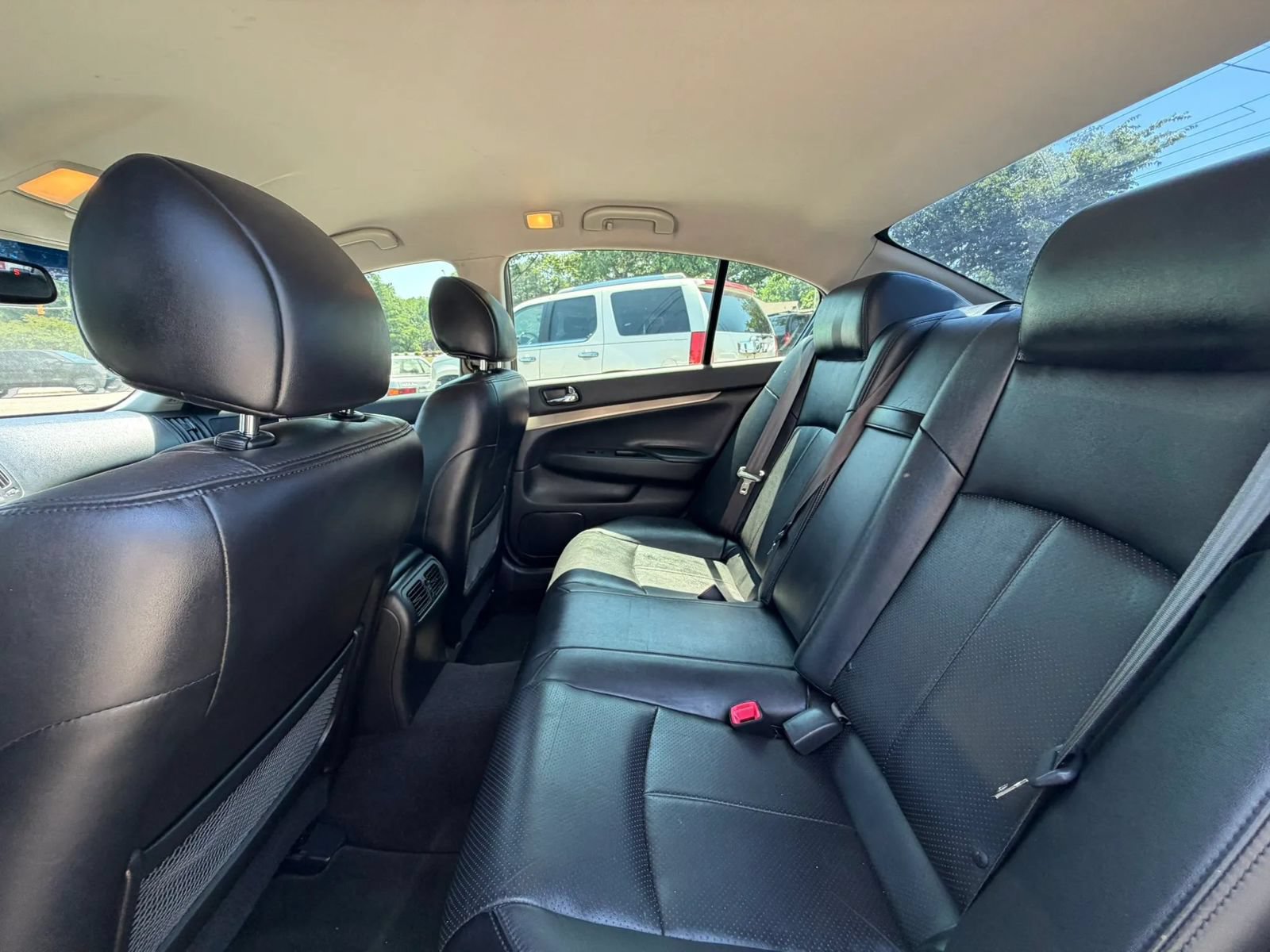 Used 2015 INFINITI Q40 AWD image 20