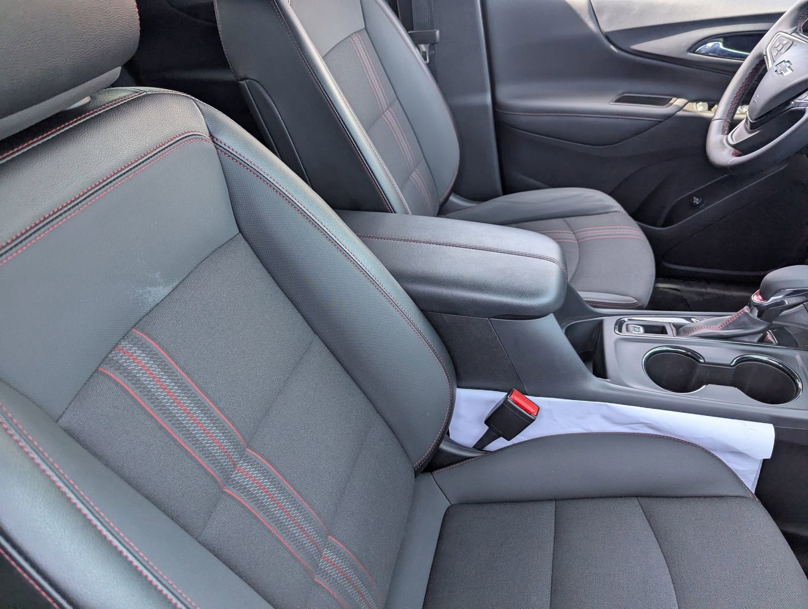 Used 2024 Chevrolet Equinox RS image 10