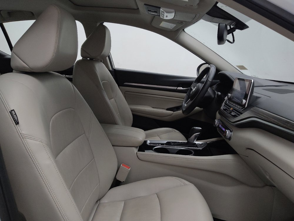 Used 2020 Nissan Altima 2.5 Platinum AWD/4WD image 21