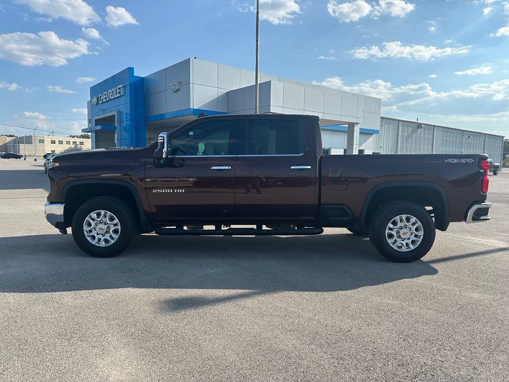 Used 2024 Chevrolet Silverado 2500 LTZ w/ LTZ Convenience Package AWD/4WD image 2
