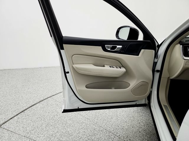 Certified 2026 Volvo XC60 B5 Ultra AWD/4WD image 25