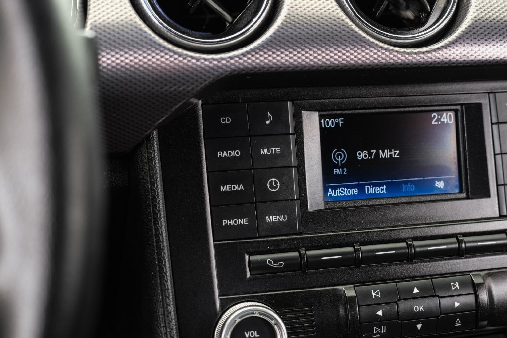 Used 2016 Ford Mustang Coupe RWD image 21