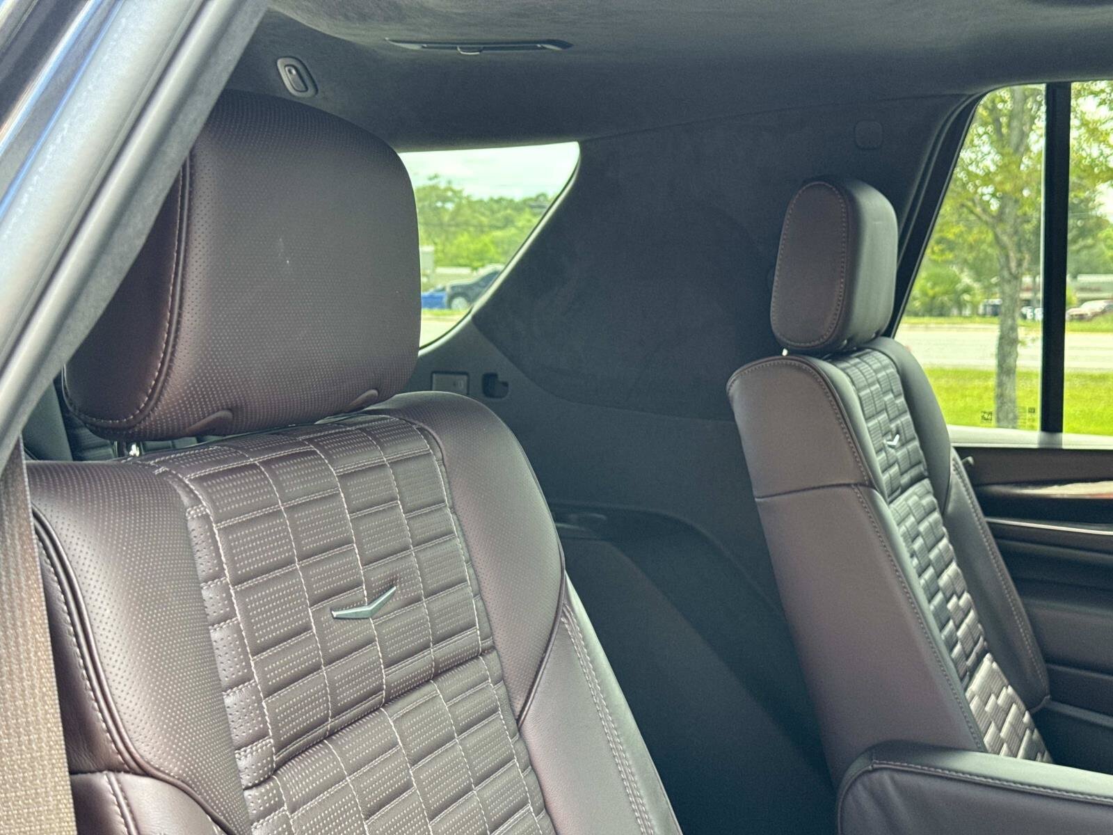 Used 2024 Cadillac Escalade Sport Platinum w/ Heavy-Duty Trailer Package AWD/4WD image 26