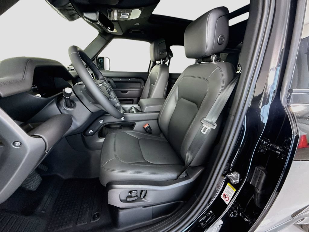New 2026 Land Rover Defender 110 X-Dynamic SE AWD/4WD image 19