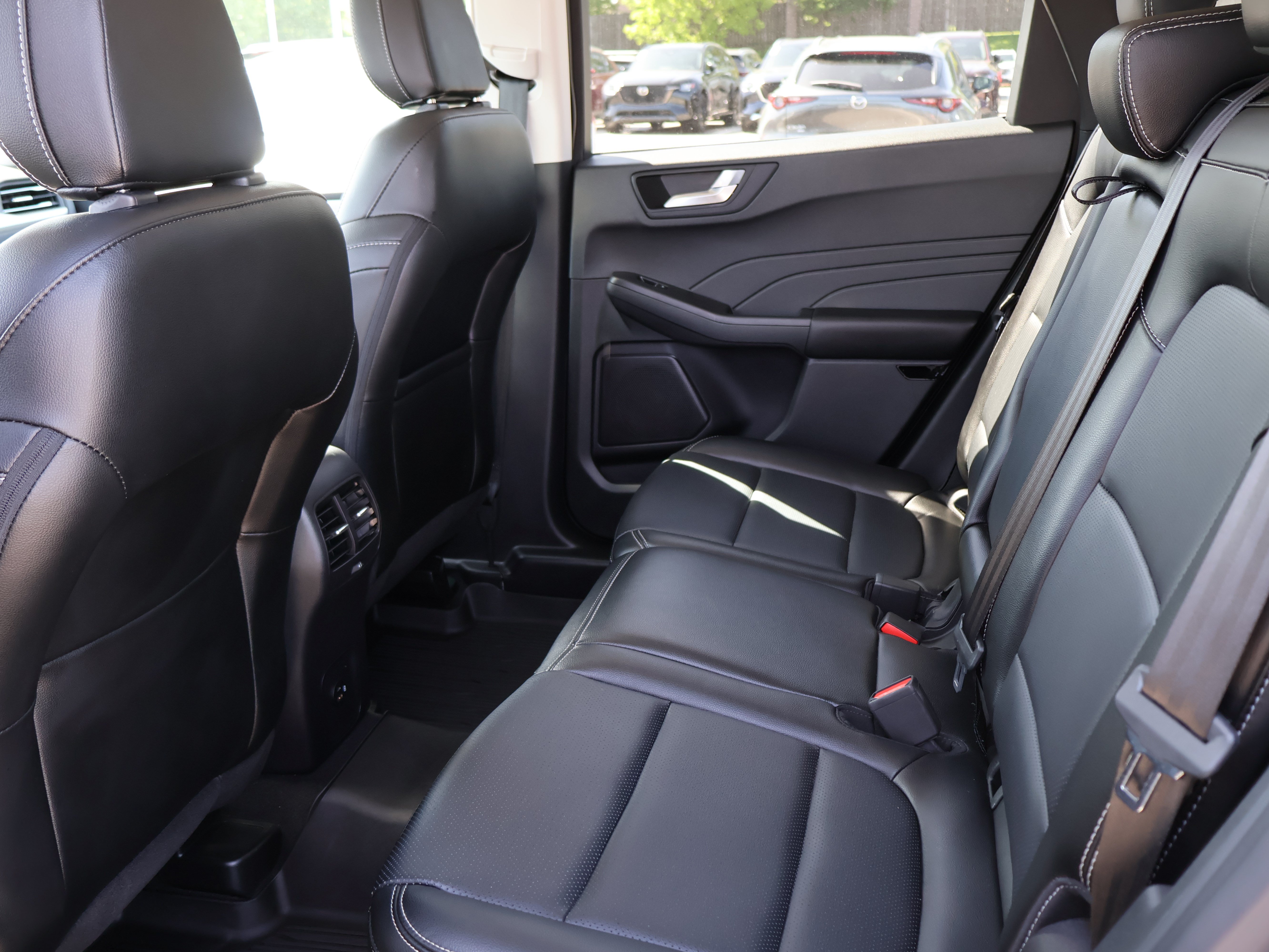 Used 2022 Ford Escape SEL AWD/4WD image 17