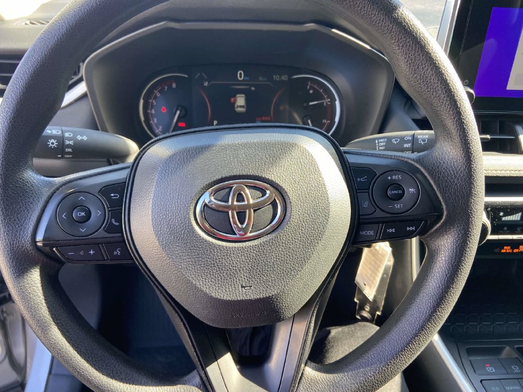 Used 2025 Toyota RAV4 LE FWD image 33