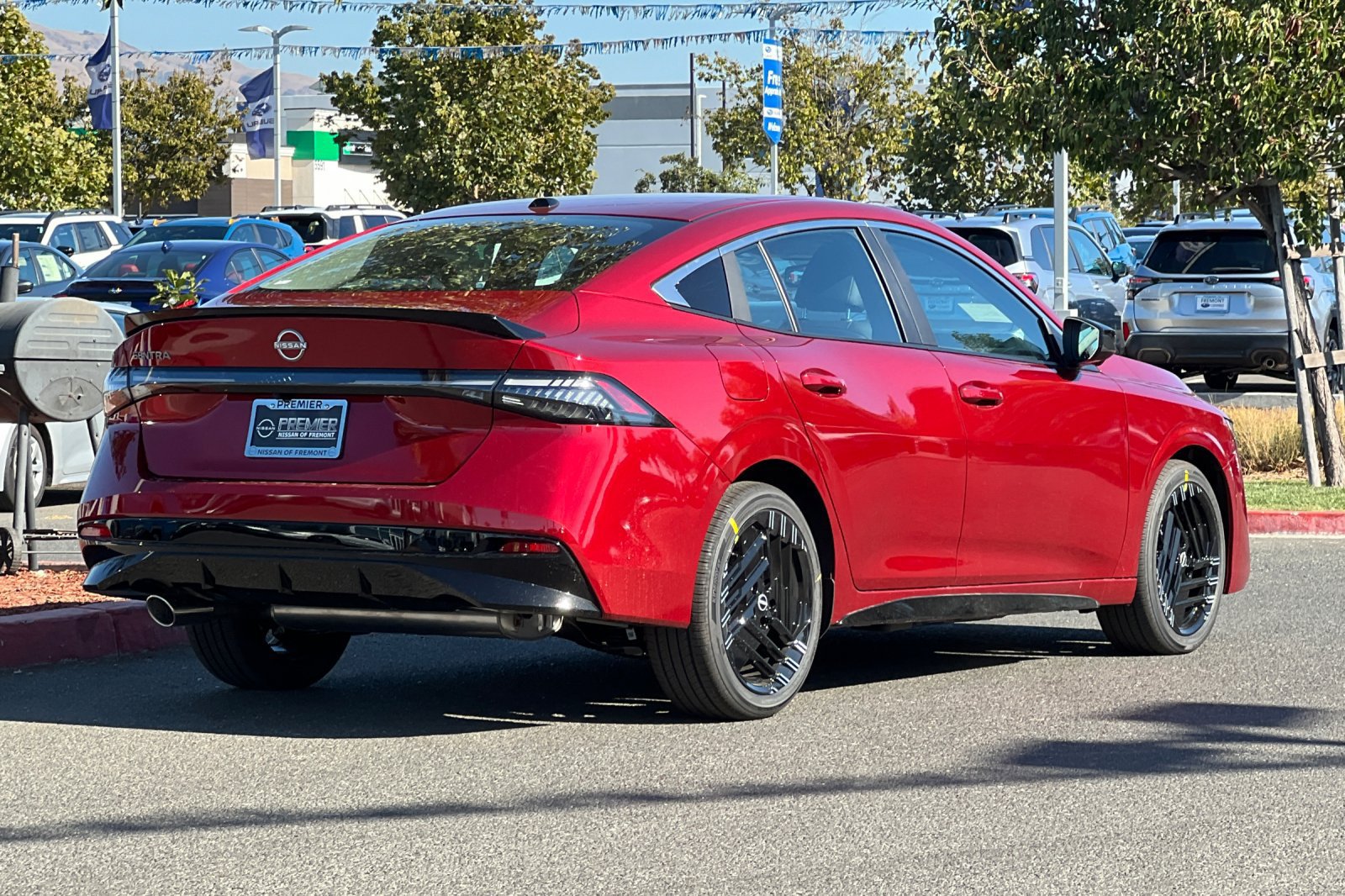 New 2027 Nissan Sentra SR w/ SR Premium Package FWD image 4