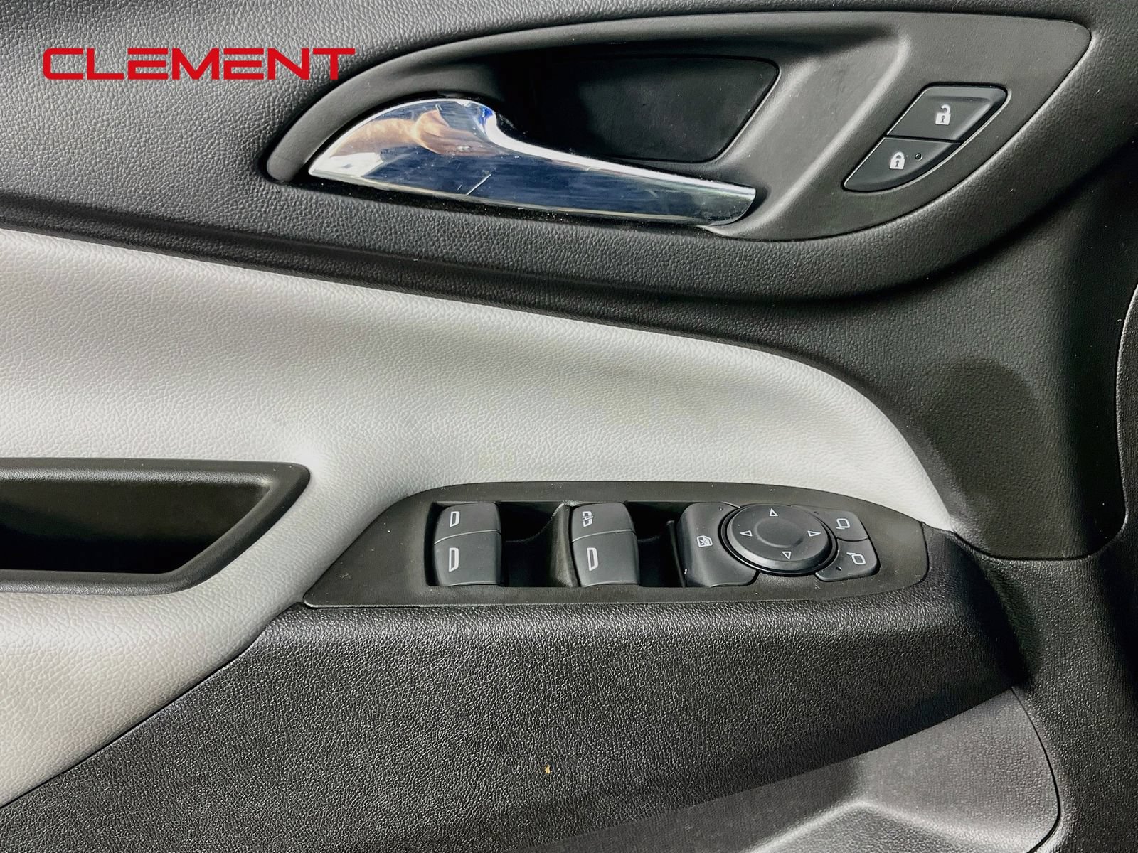 Used 2024 Chevrolet Equinox LS w/ LS Convenience Package FWD image 24