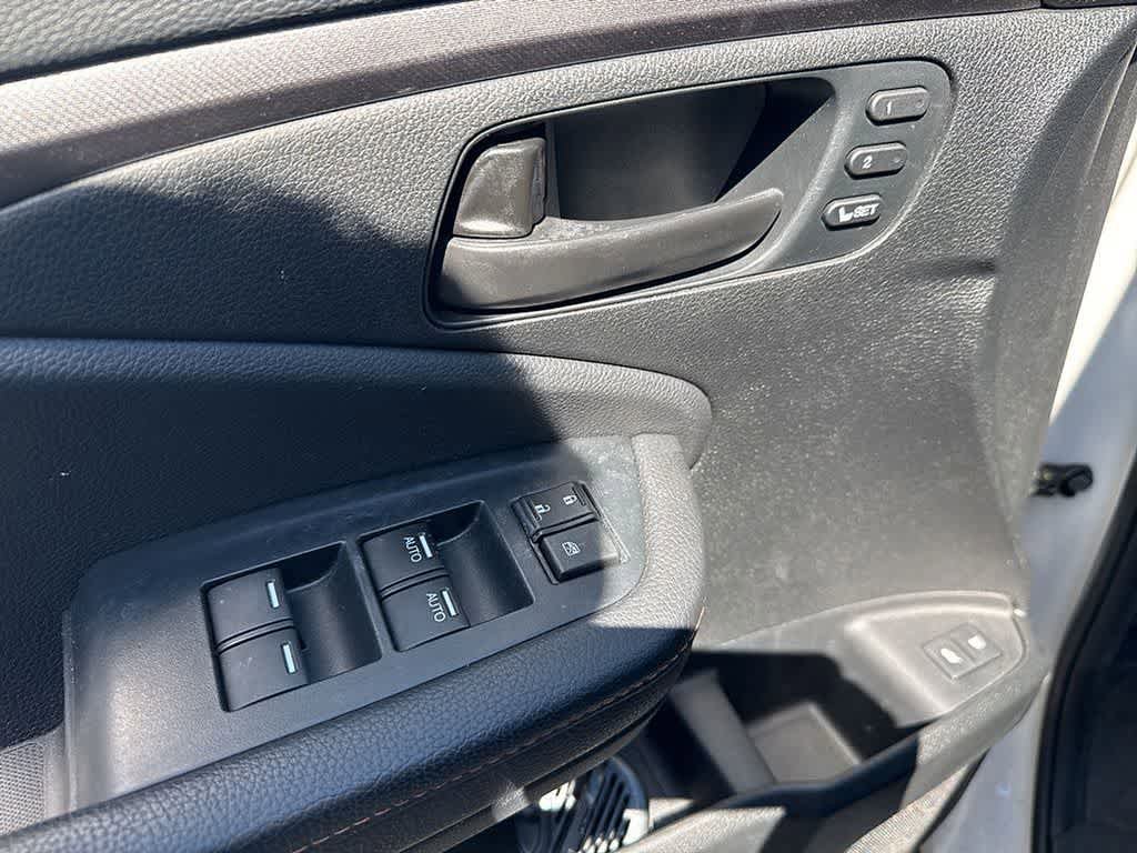 Used 2023 Honda Passport TrailSport image 11