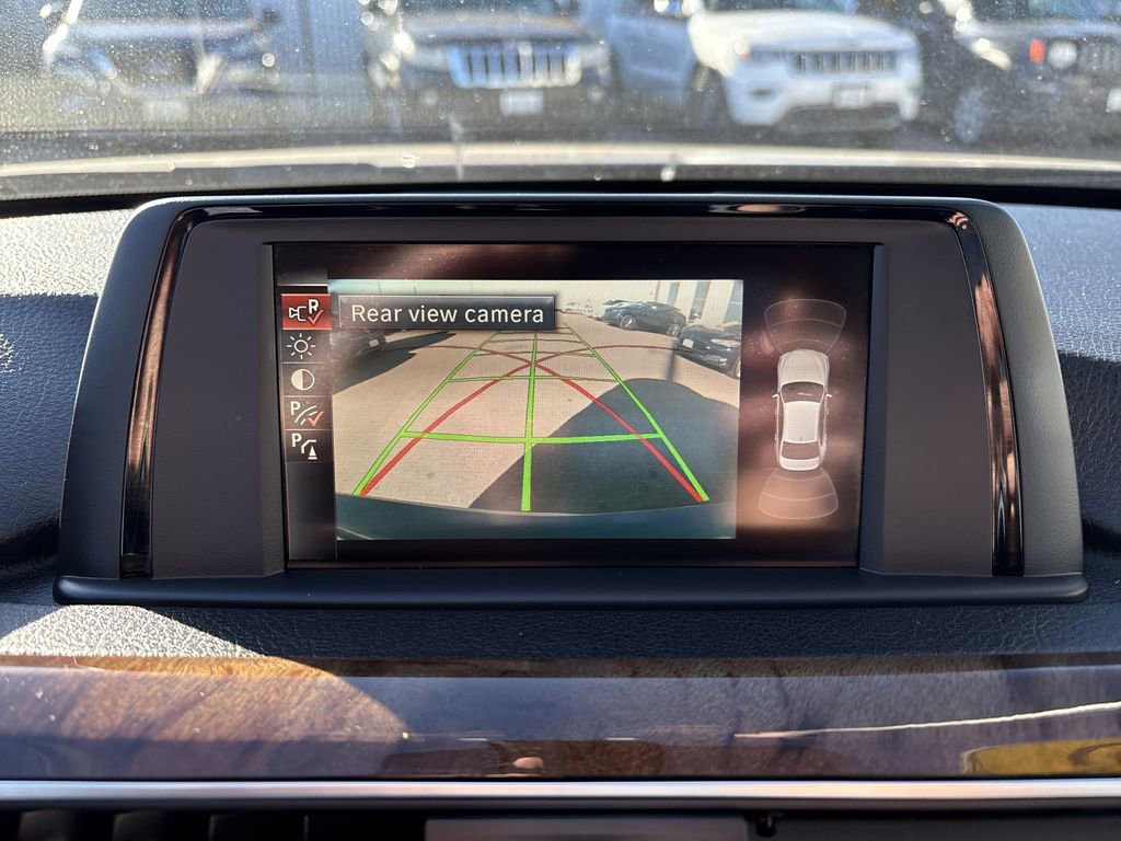 Used 2016 BMW 320i xDrive Sedan image 18