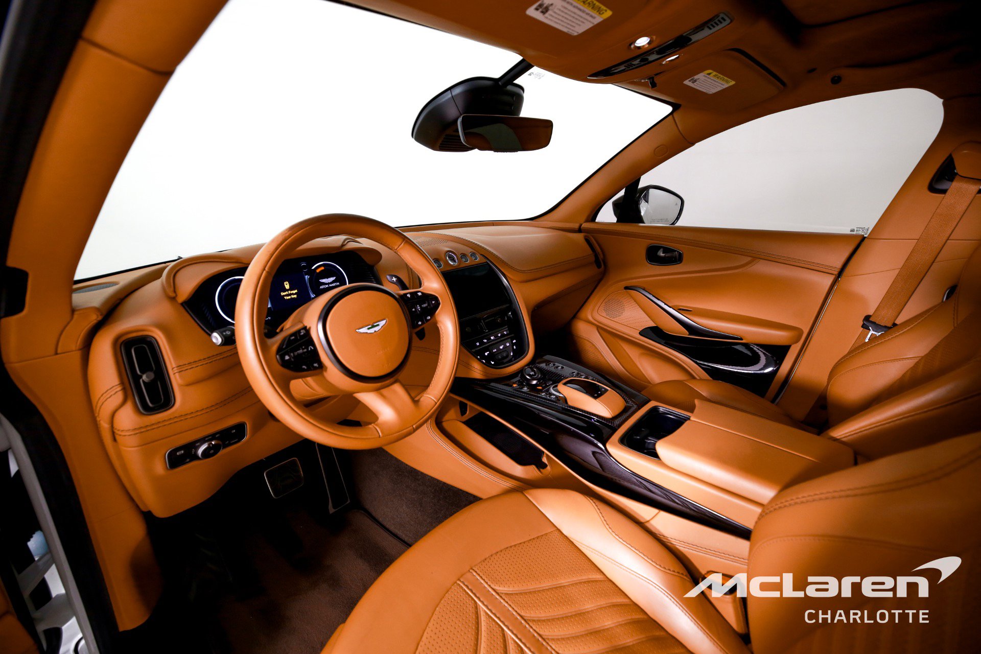 Used 2023 Aston Martin DBX 707 image 12