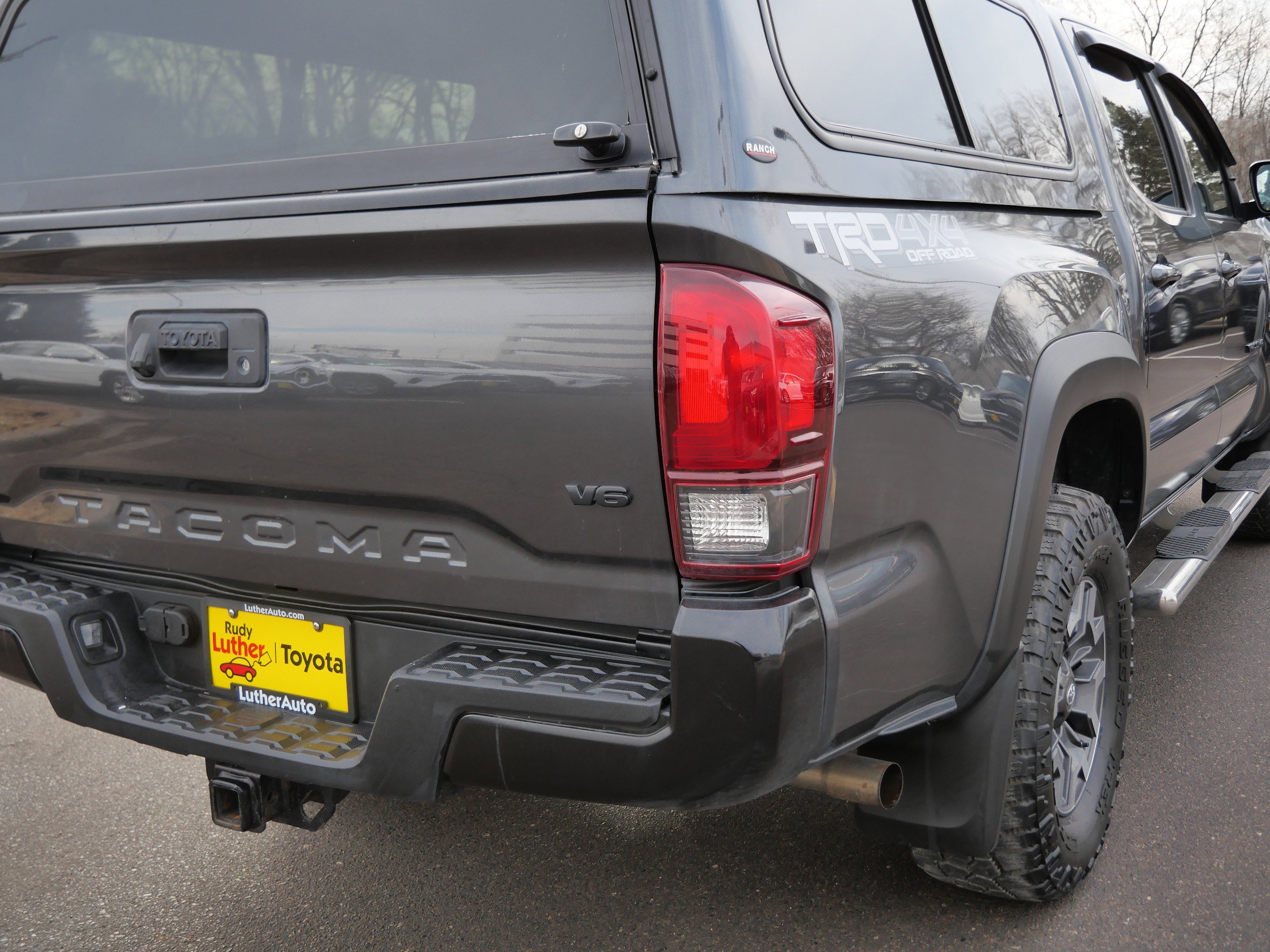 Certified 2019 Toyota Tacoma TRD Off-Road image 18