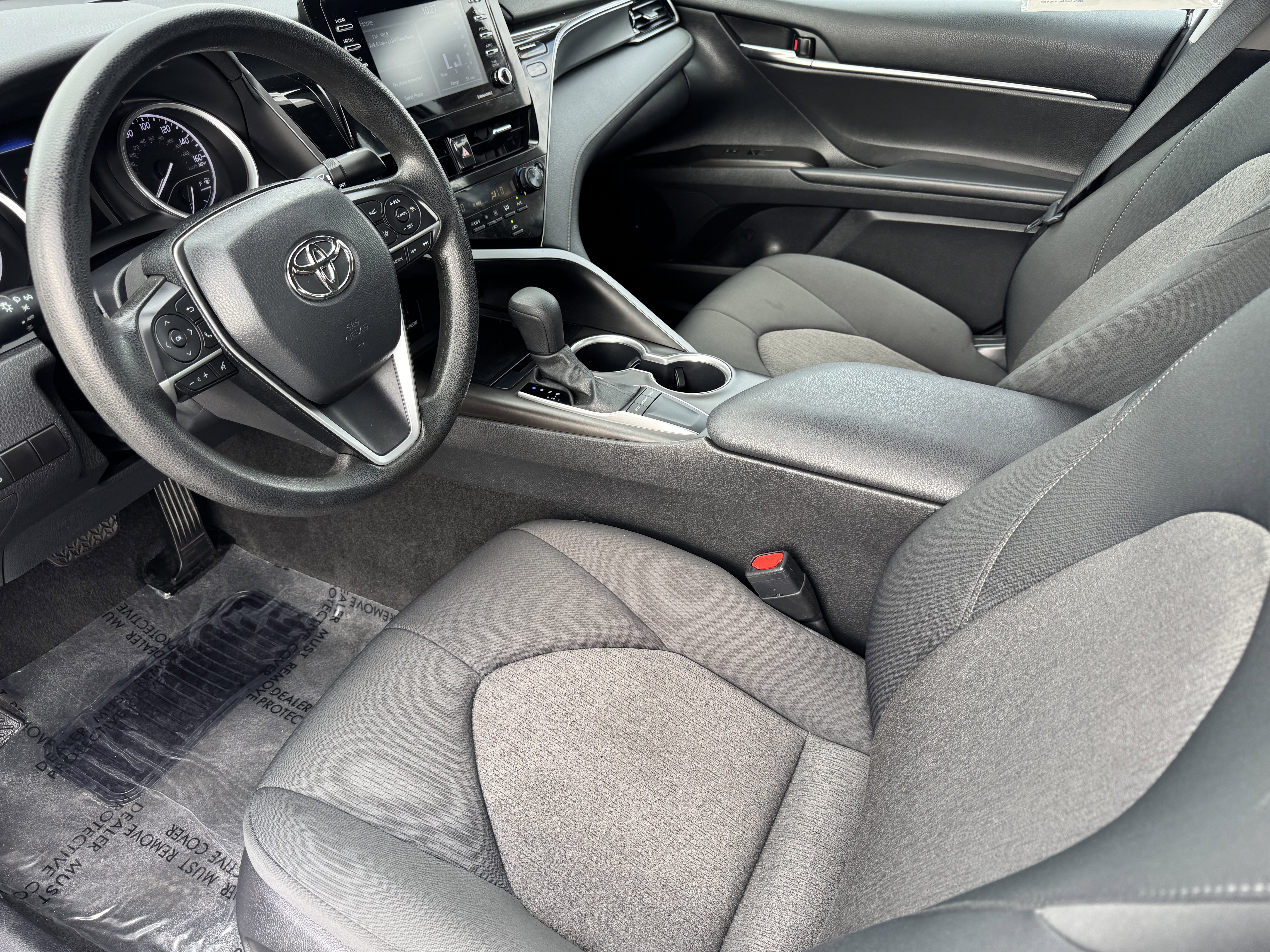 Used 2023 Toyota Camry LE image 9