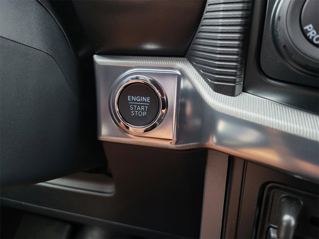 New 2025 Ford F150 Lariat w/ Equipment Group 502A High image 14