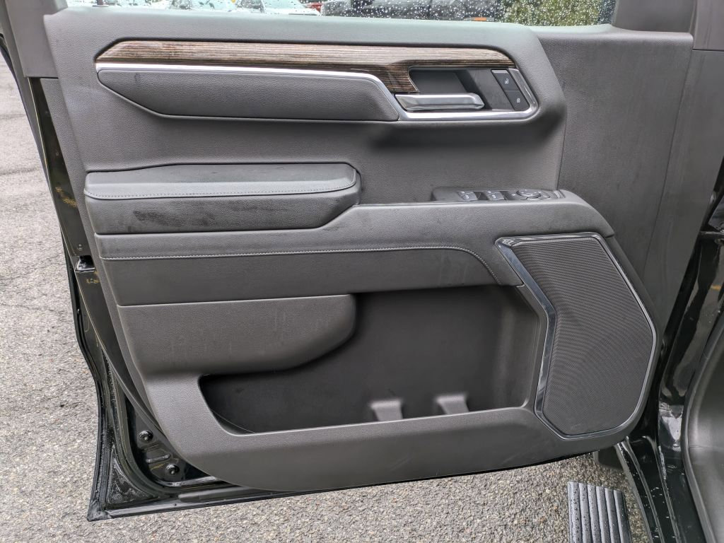 Certified 2025 GMC Sierra 1500 Elevation image 9