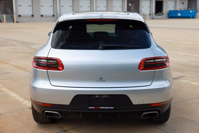 Used 2017 Porsche Macan AWD/4WD image 12