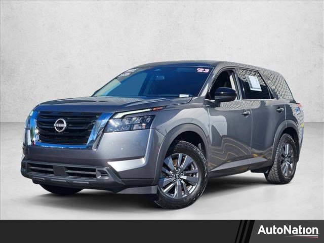 Used 2023 Nissan Pathfinder S image 1