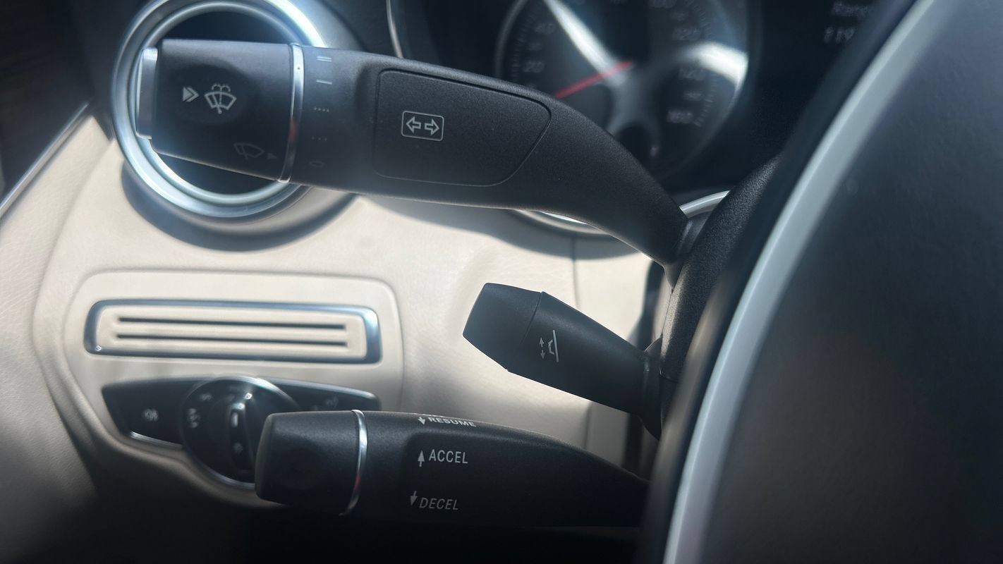 Used 2018 Mercedes-Benz C 300 4MATIC Sedan image 44