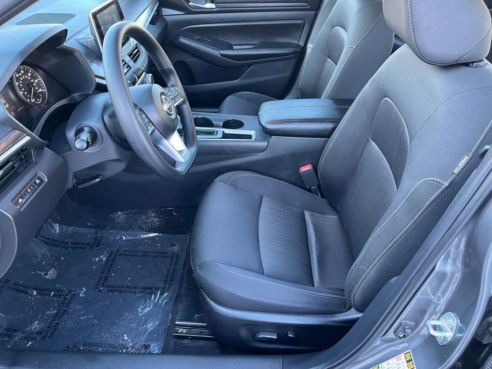 Used 2025 Nissan Altima 2.5 SV image 23