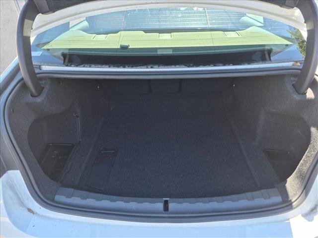 Used 2023 BMW 330i Sedan w/ Driving Assistance Package RWD image 6