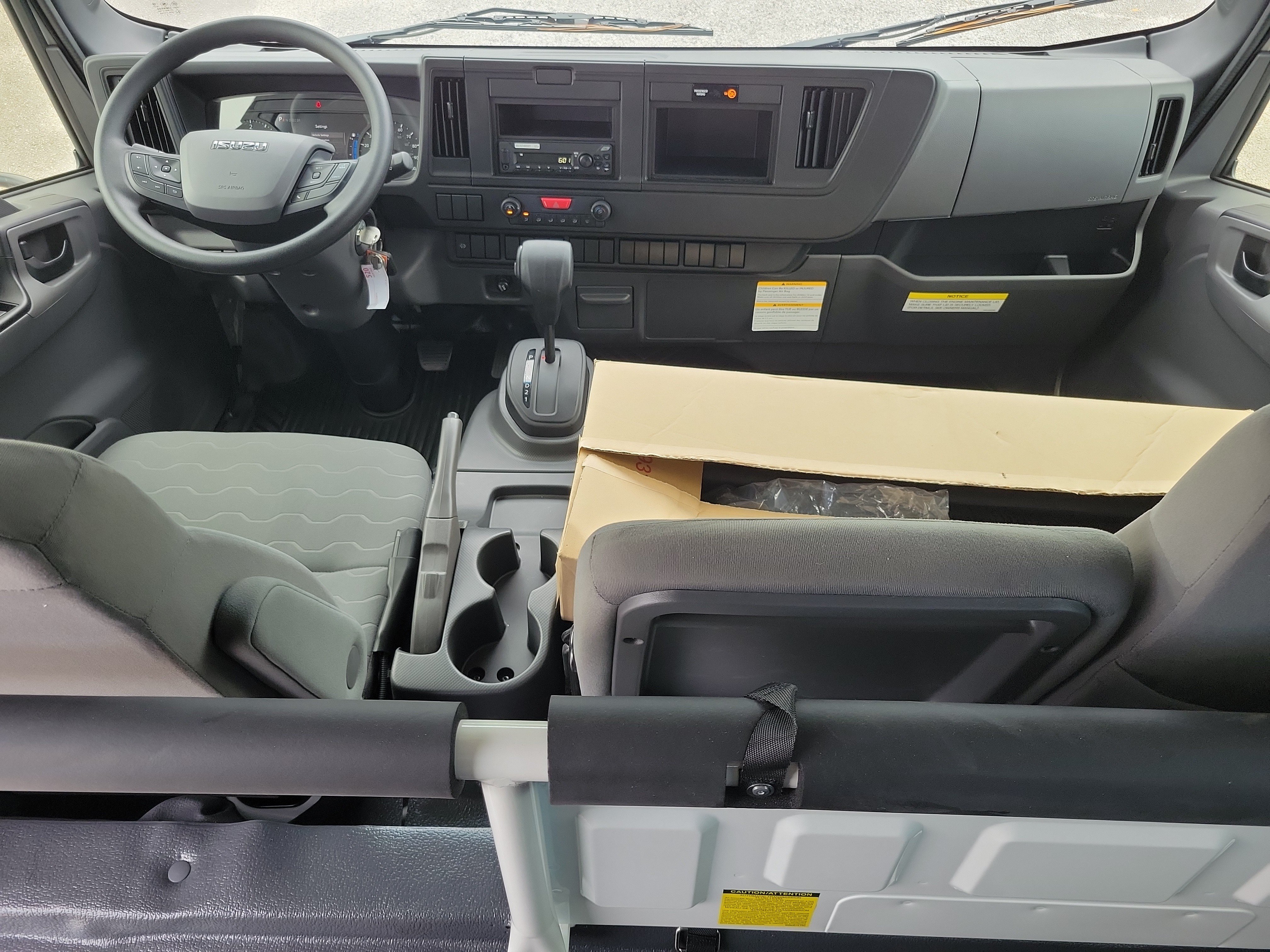 Used 2027 Isuzu NPR RWD image 7